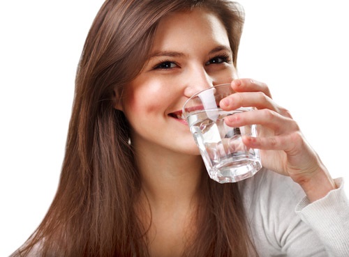 Tại sao uống nước tốt cho sức khỏe?