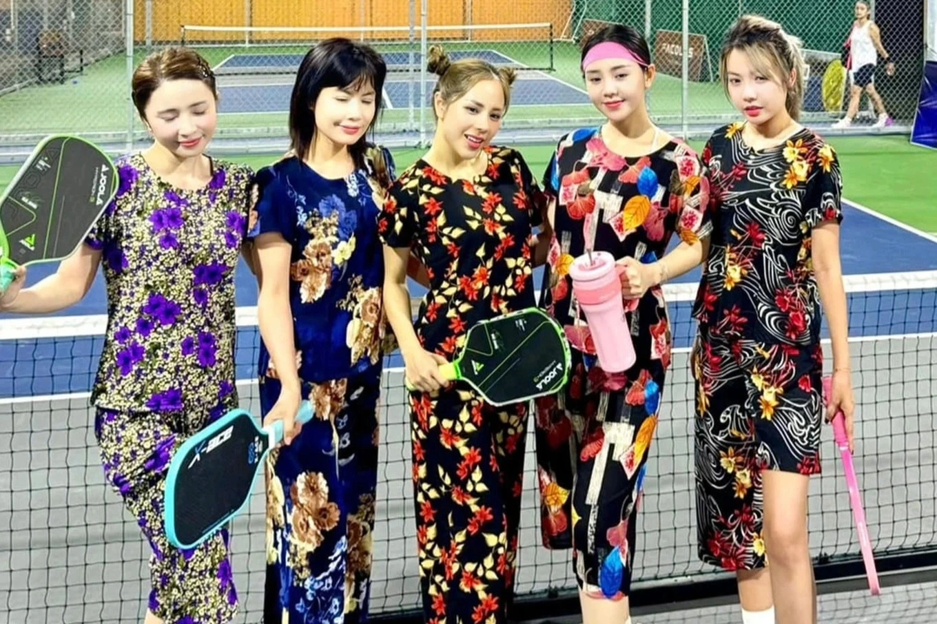 Pickleball gây tranh cãi khi bị cho rằng chỉ nhằm phục vụ cho nhu cầu sống ảo của nhiều người (Nguồn: Sưu tầm)